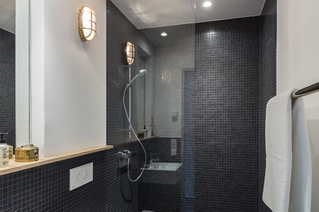 Design auch im Bad - Dusche und Fussbodenheizung